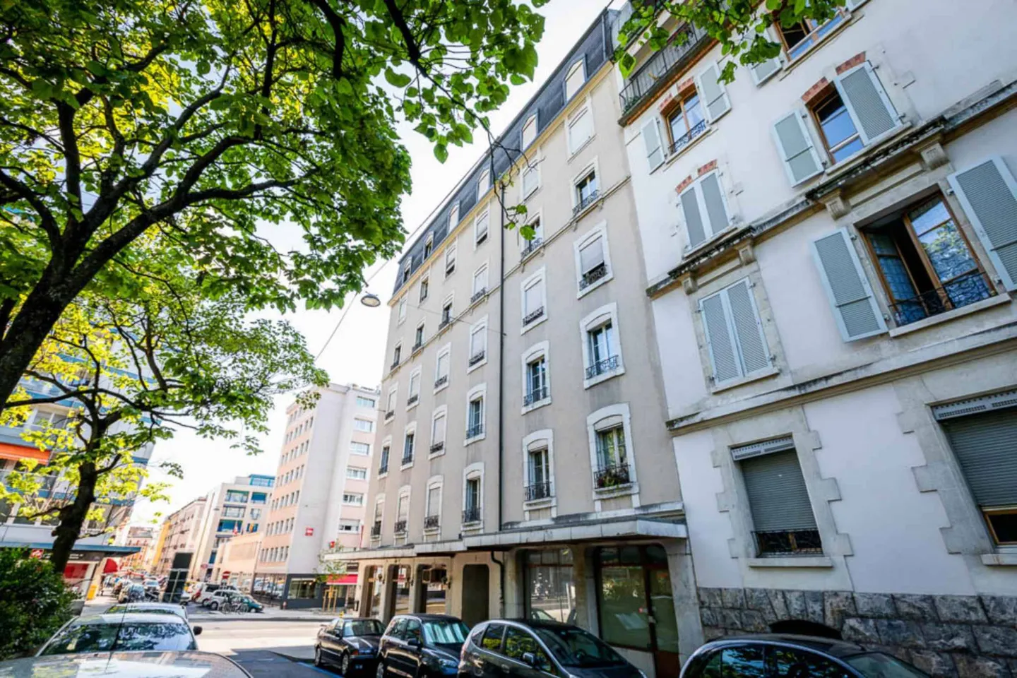 Charming Apartment in Geneva - Photo 1 of 6