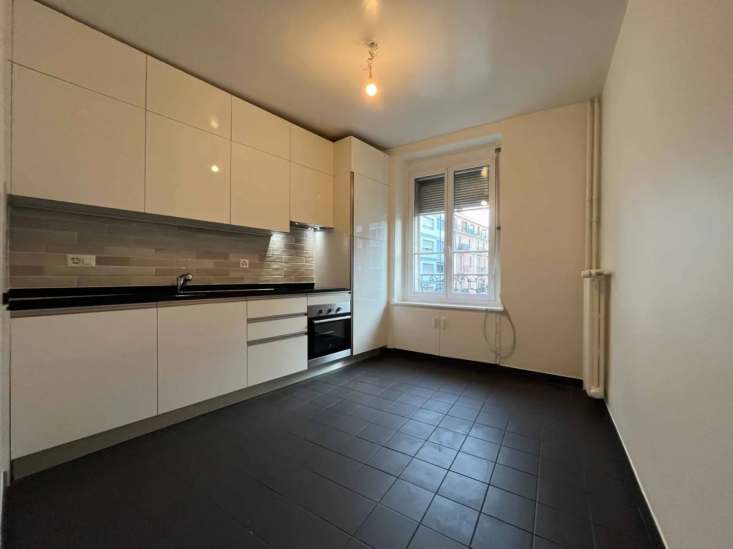 Charming Apartment in Geneva - Photo 6 of 6