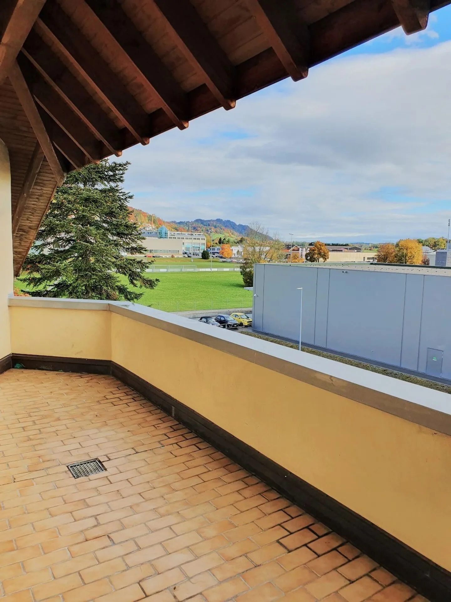 Appartement en penthouse confortable dans un quartier résidentiel calme - Photo 11 sur 12