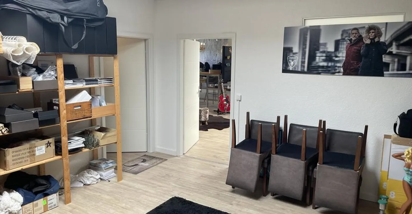 Spazio ufficio in affitto - Foto 3 di 7