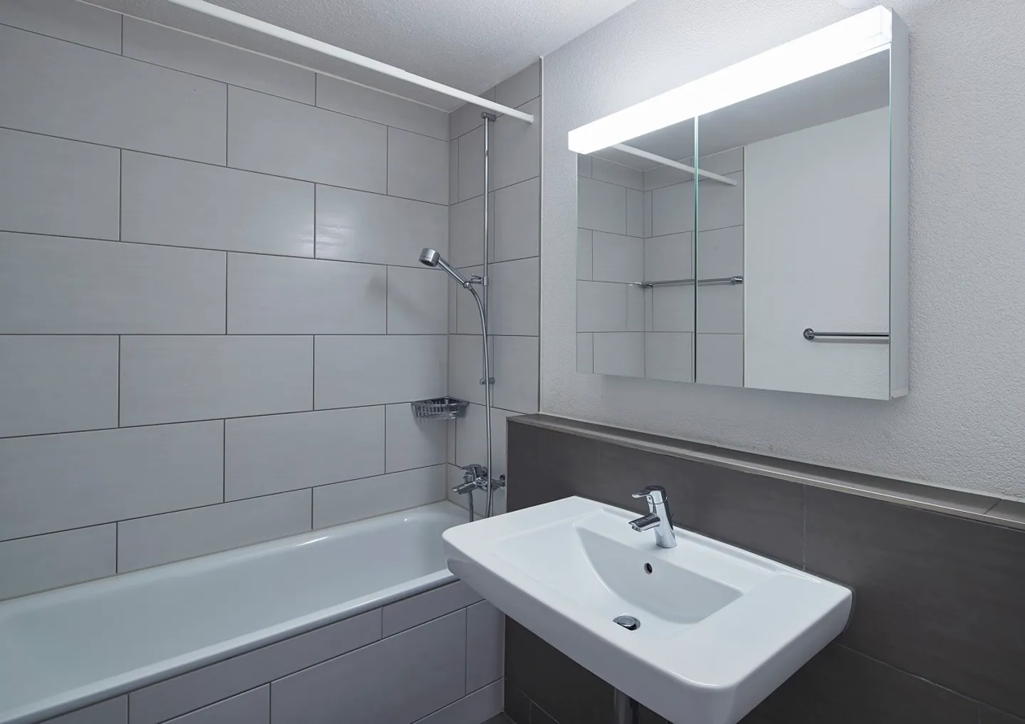 Search. Find. Live. - Photo 6 of 11