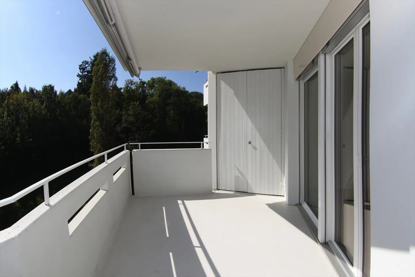 Search. Find. Live. - Photo 9 of 11