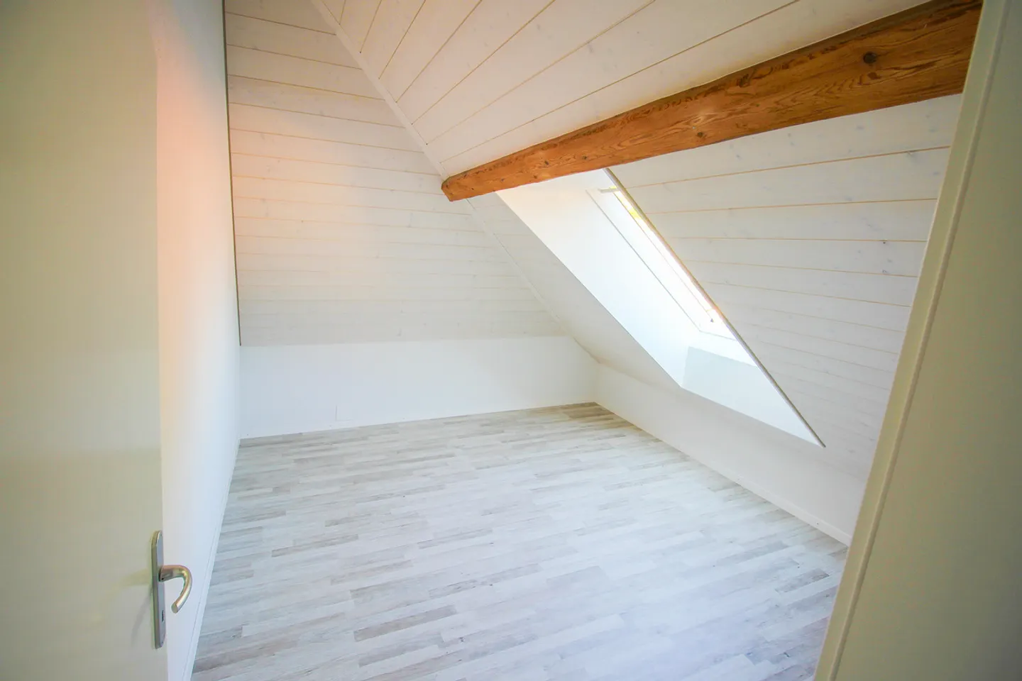 Duplex Apartment in Fleurier - Photo 6 of 13