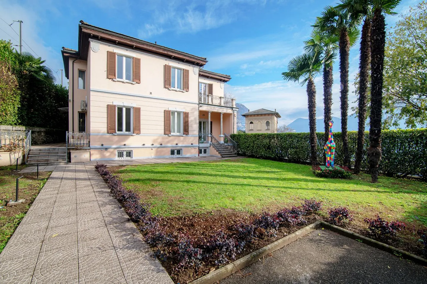 Direttamente dal Proprietario - Villa nel Centro di Lugano con Vista Completa sul Lago - Foto 4 di 30