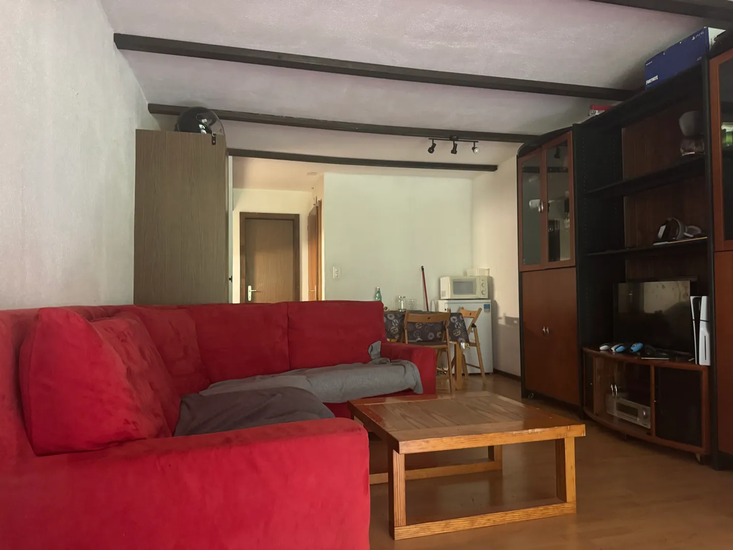 Partially furnished studio facing south with balcony in Torgon - Photo 9 of 10