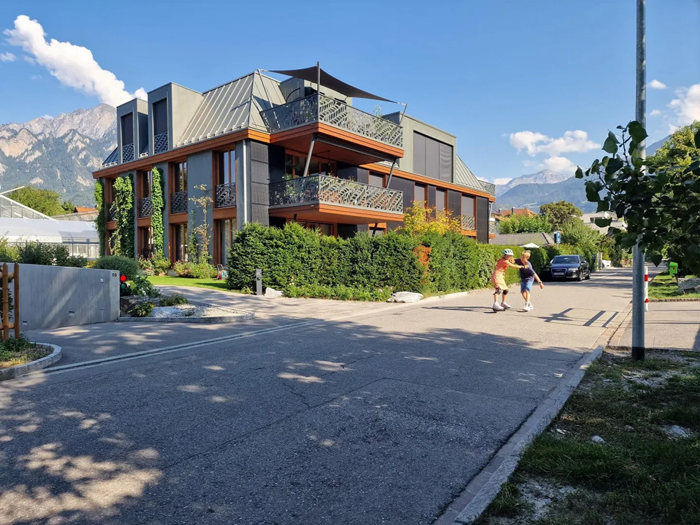 Appartamento mansardato arredato di alta qualità - Foto 1 di 14