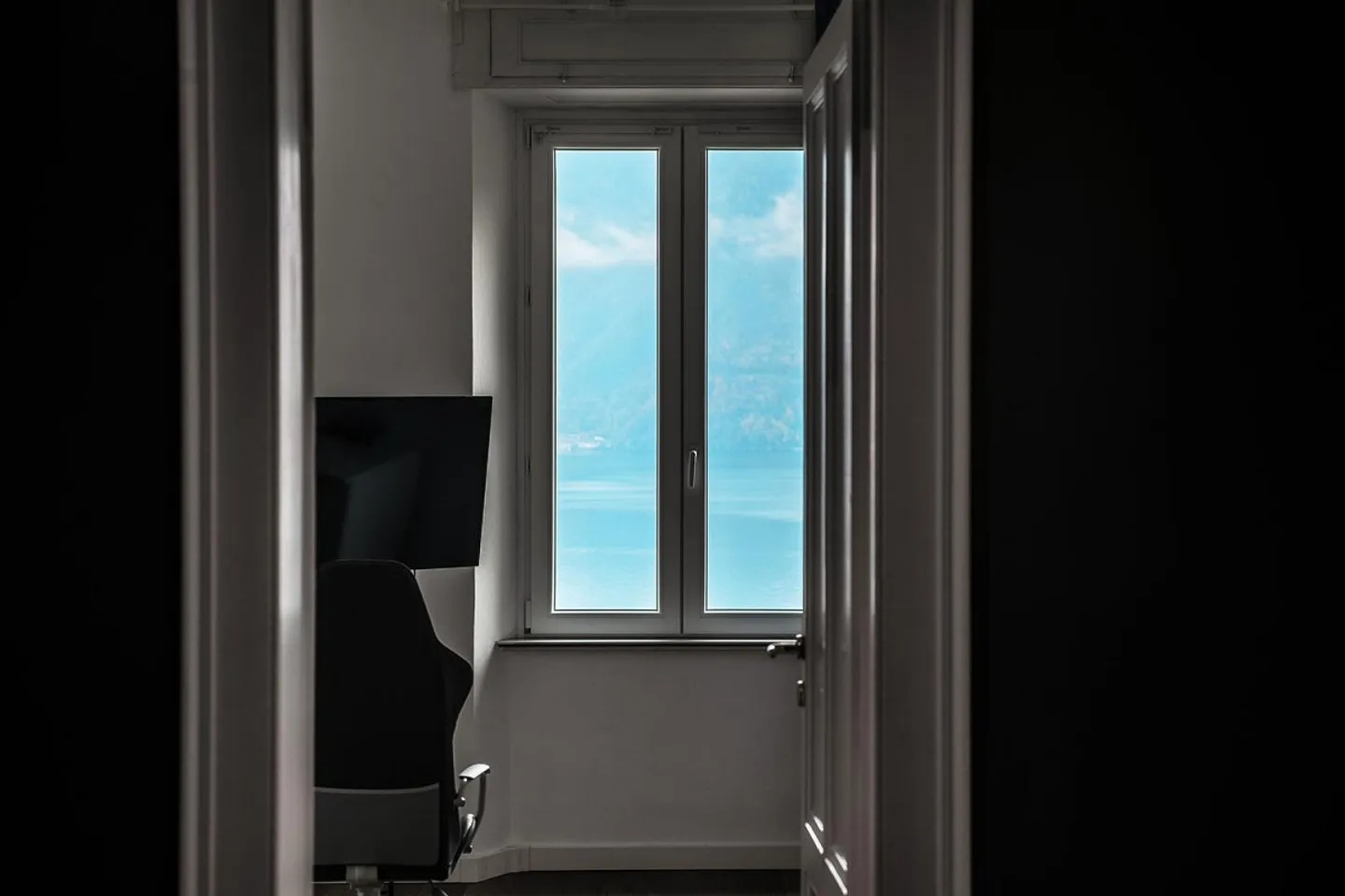 Direttamente dal Proprietario - Villa nel Centro di Lugano con Vista Completa sul Lago - Foto 20 di 30