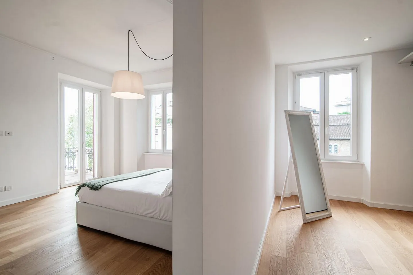Direttamente dal Proprietario - Villa nel Centro di Lugano con Vista Completa sul Lago - Foto 23 di 30