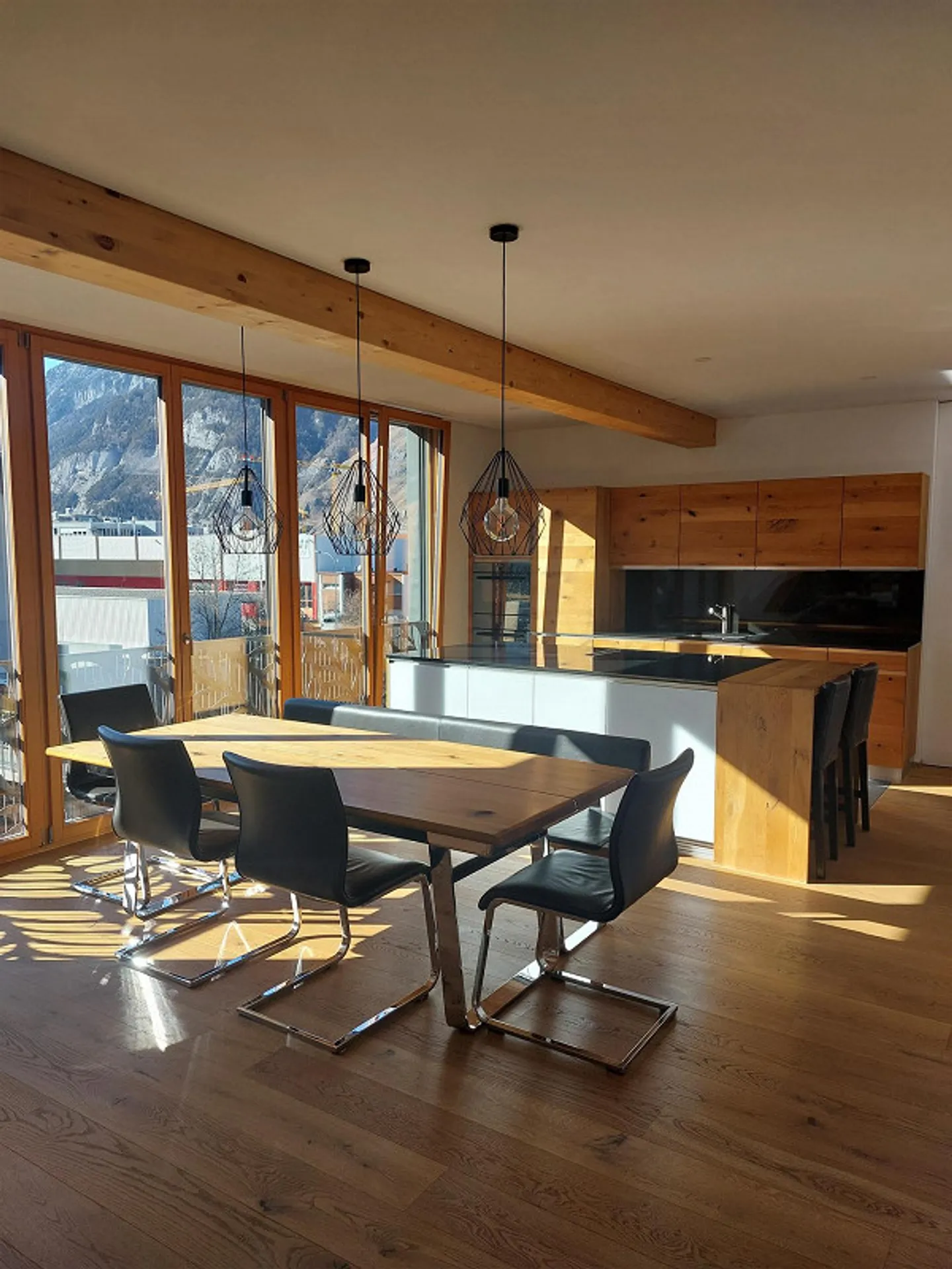 Appartamento mansardato arredato di alta qualità - Foto 3 di 14