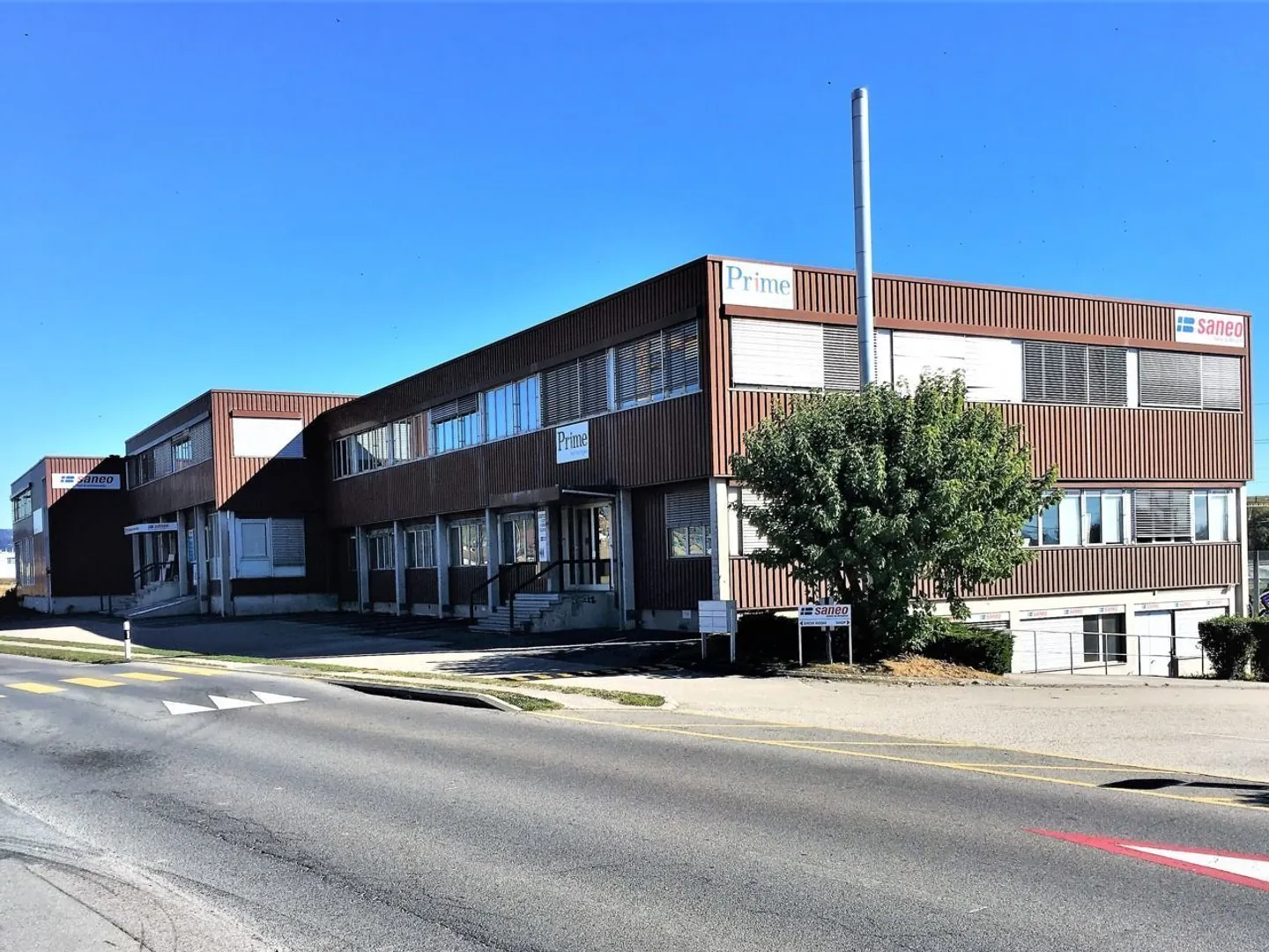 Bureau de 61 m2 - zone déchargement avec plateforme - Bail flexible - Photo 5 sur 5