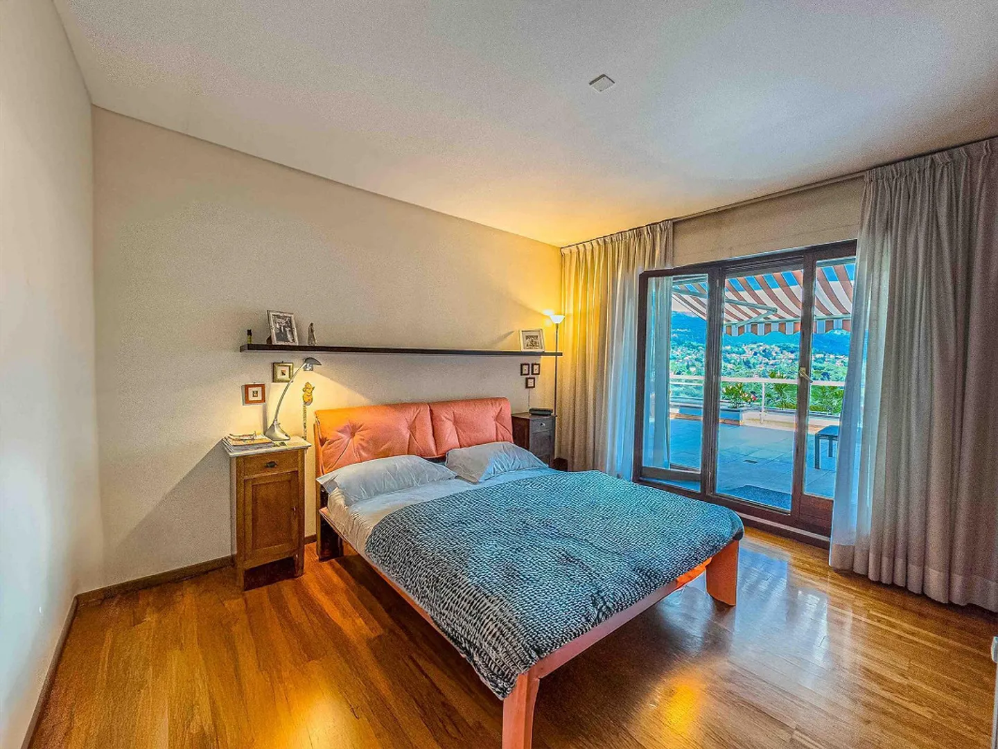 Penthouse 5 pièces avec vue sur le lac à Pazzallo - Photo 4 sur 12
