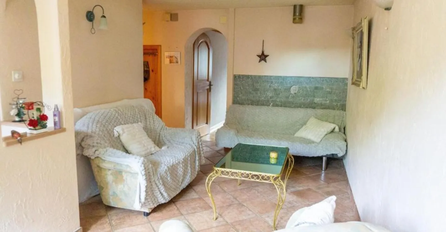 Casa di villaggio con tre appartamenti a Savièse - Foto 7 di 12