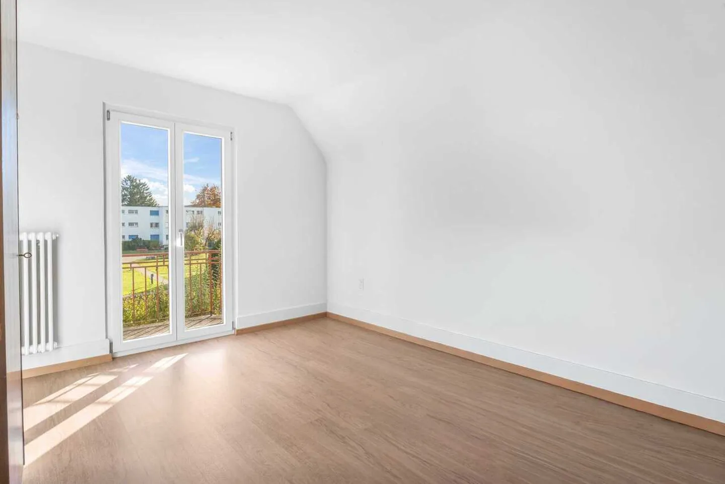 Single-family house with expansion potential - Photo 4 of 9