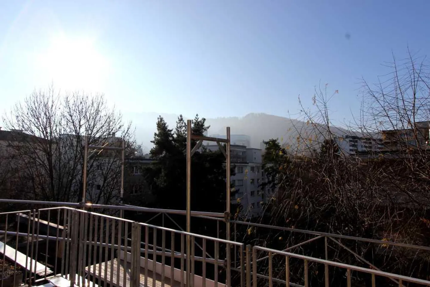 Superbe appartement en attique de 3,5 pièces à Zurich-Wiedikon - Photo 6 sur 7