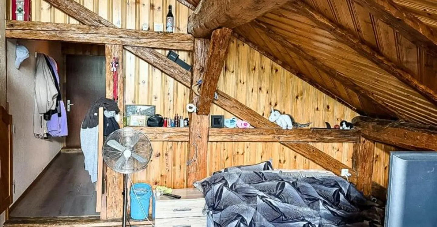 Casa di villaggio con tre appartamenti a Savièse - Foto 9 di 12