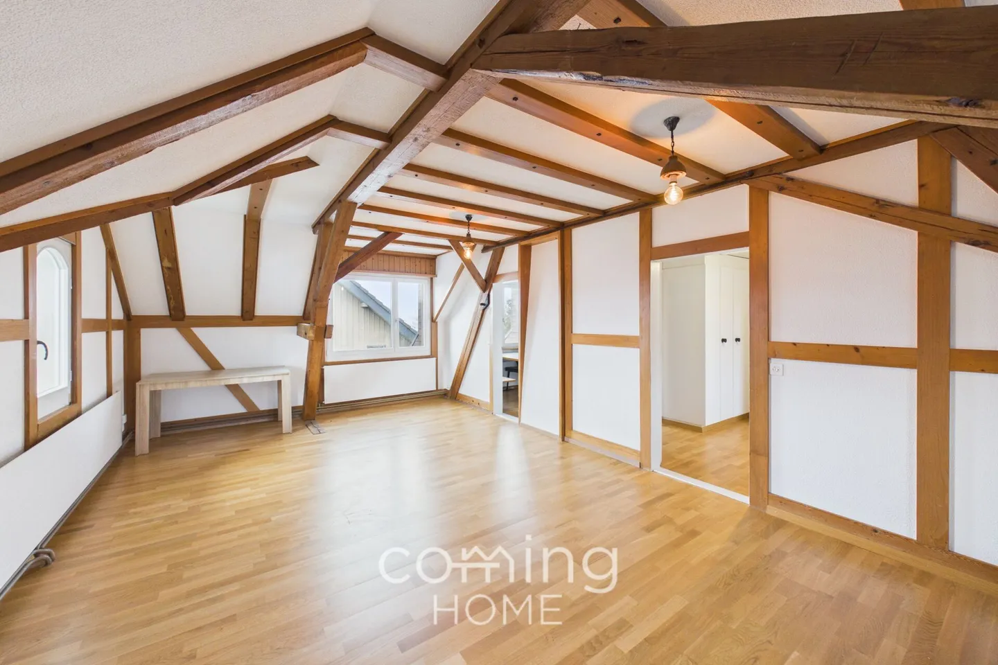 Appartamento mansardato di 1,5 locali ben tenuto a Madiswil - posizione tranquilla e disponibile immediatamente - Foto 2 di 10