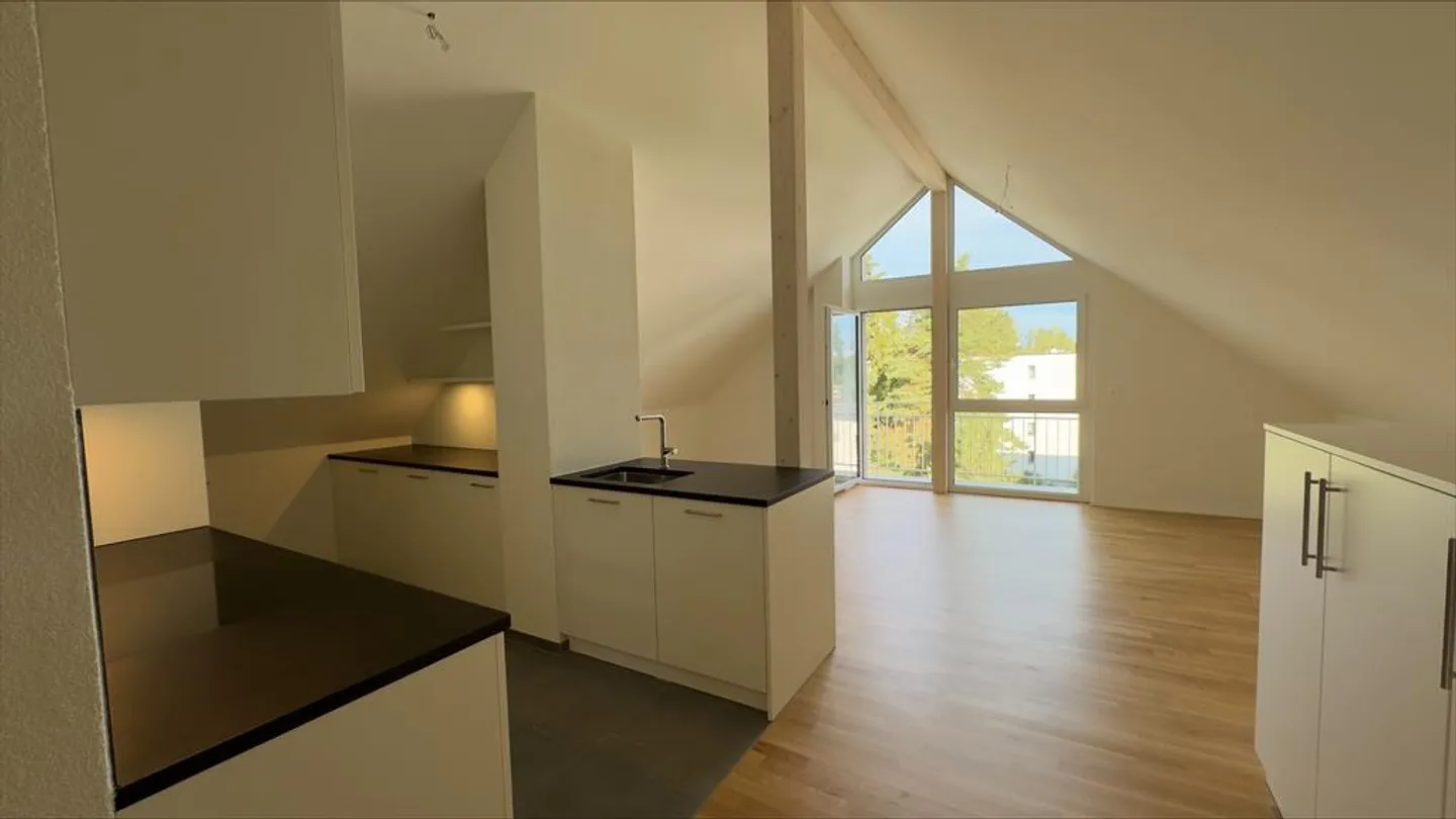 1 mois de loyer net OFFERT - appartement rénové de 3,5 pièces - Photo 1 sur 10