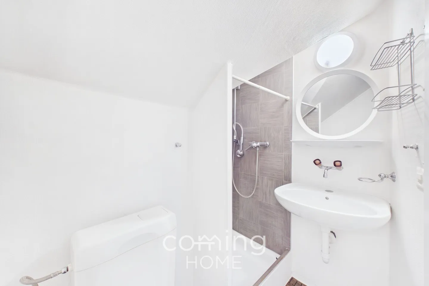 Appartamento mansardato di 1,5 locali ben tenuto a Madiswil - posizione tranquilla e disponibile immediatamente - Foto 8 di 10