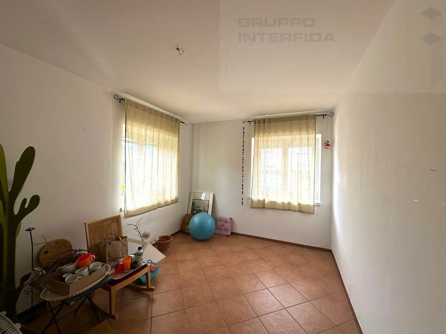 Affascinante casa su tre livelli - Foto 16 di 16