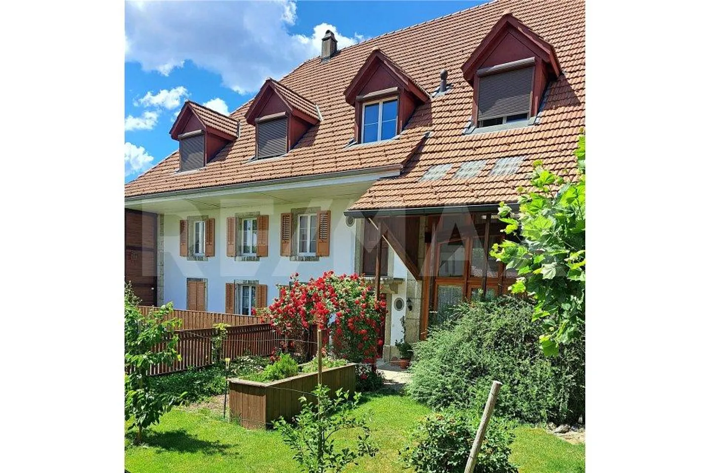Maison multifamiliale avec amour pour le charme des vieux bâtiments - Photo 1 sur 10