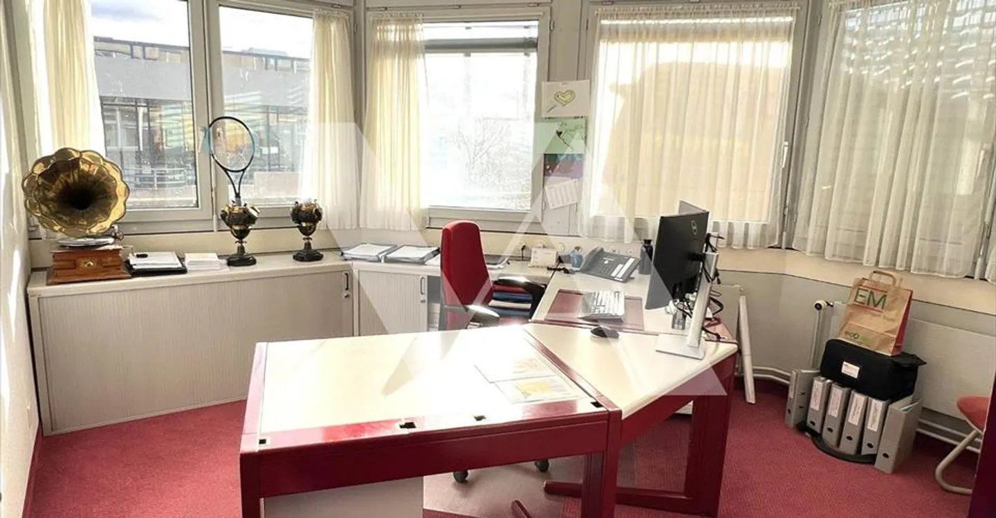 Bureau à louer - Photo 6 sur 8