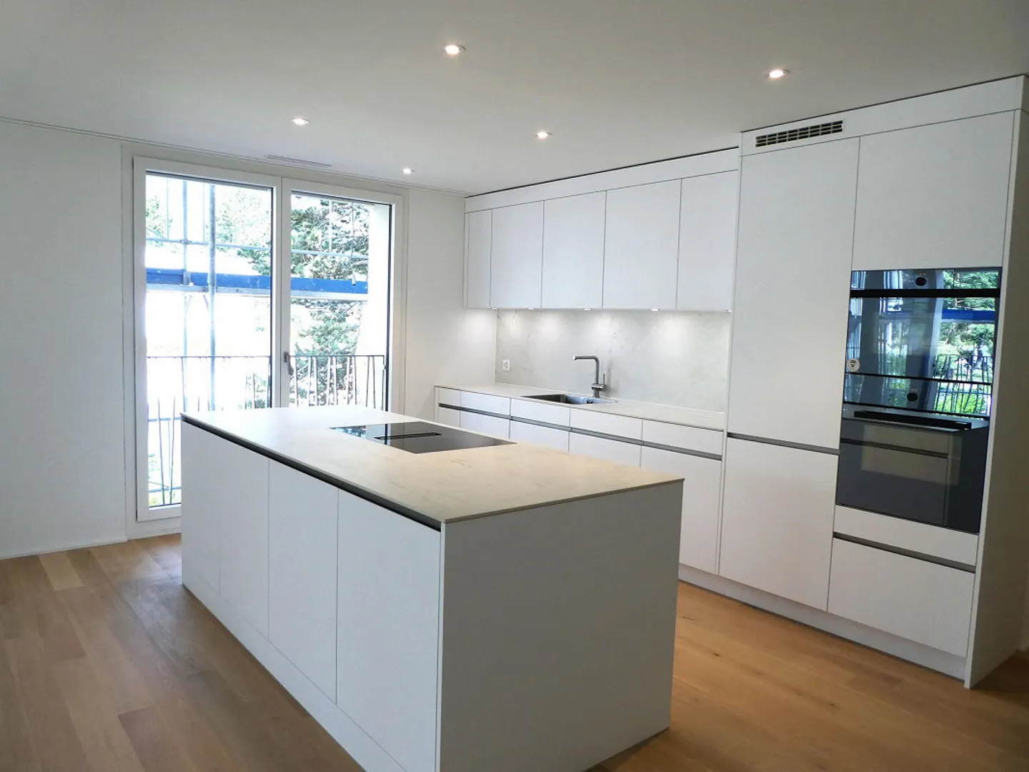 In a central location, with a beautiful and large balcony - Photo 3 of 5