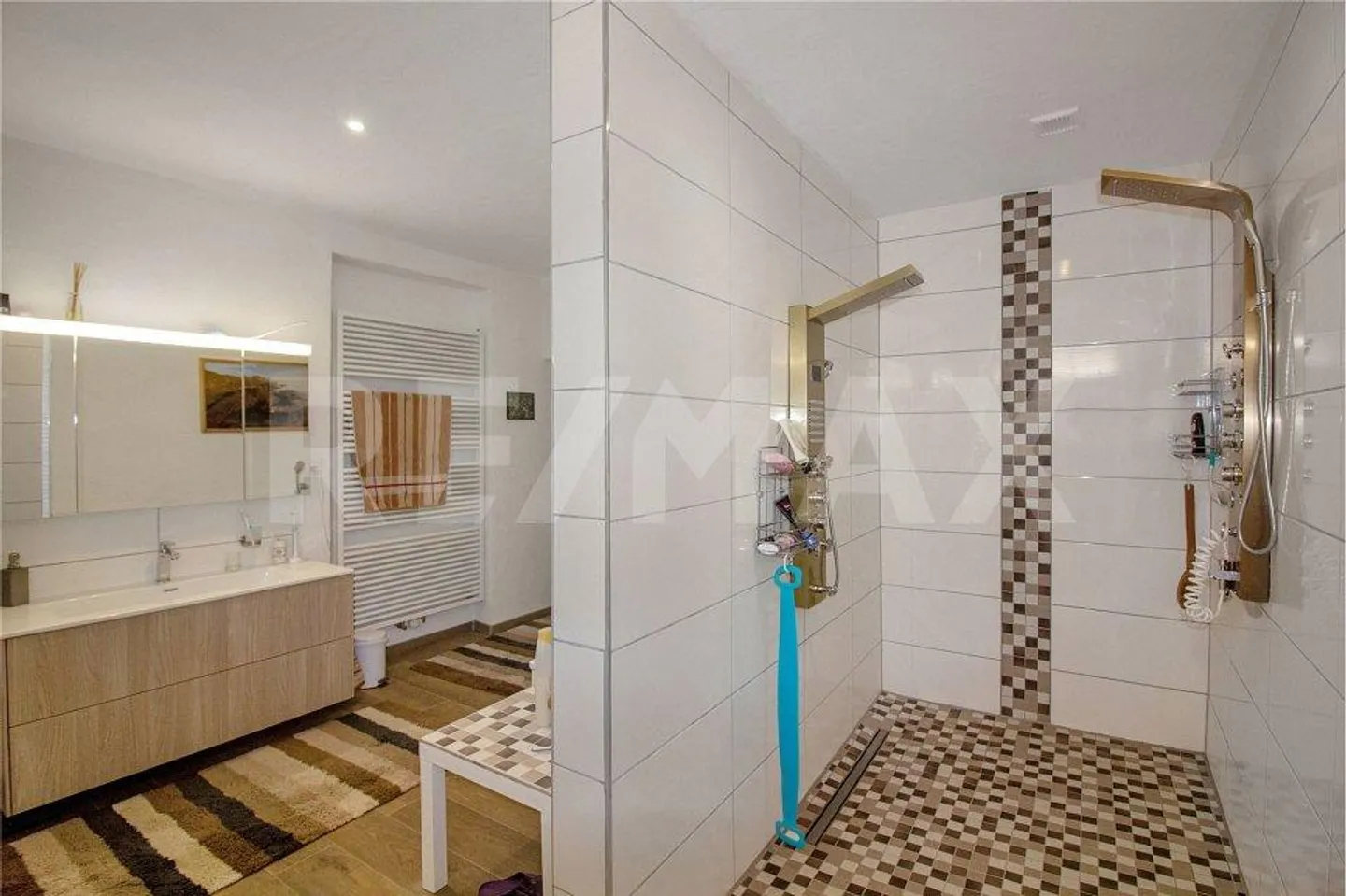 Maison multifamiliale avec amour pour le charme des vieux bâtiments - Photo 8 sur 10