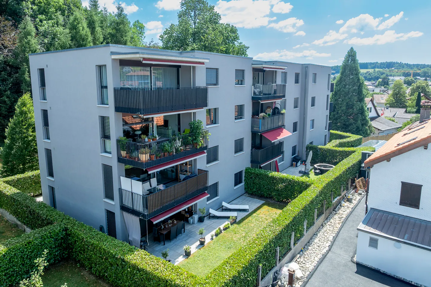 Family apartment 4.5 rooms with private garden and two terraces - Photo 3 of 16