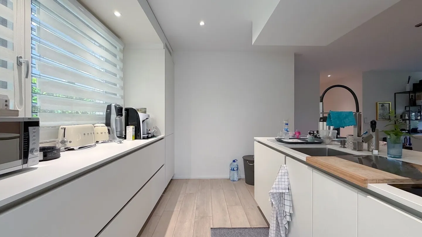Family apartment 4.5 rooms with private garden and two terraces - Photo 9 of 16