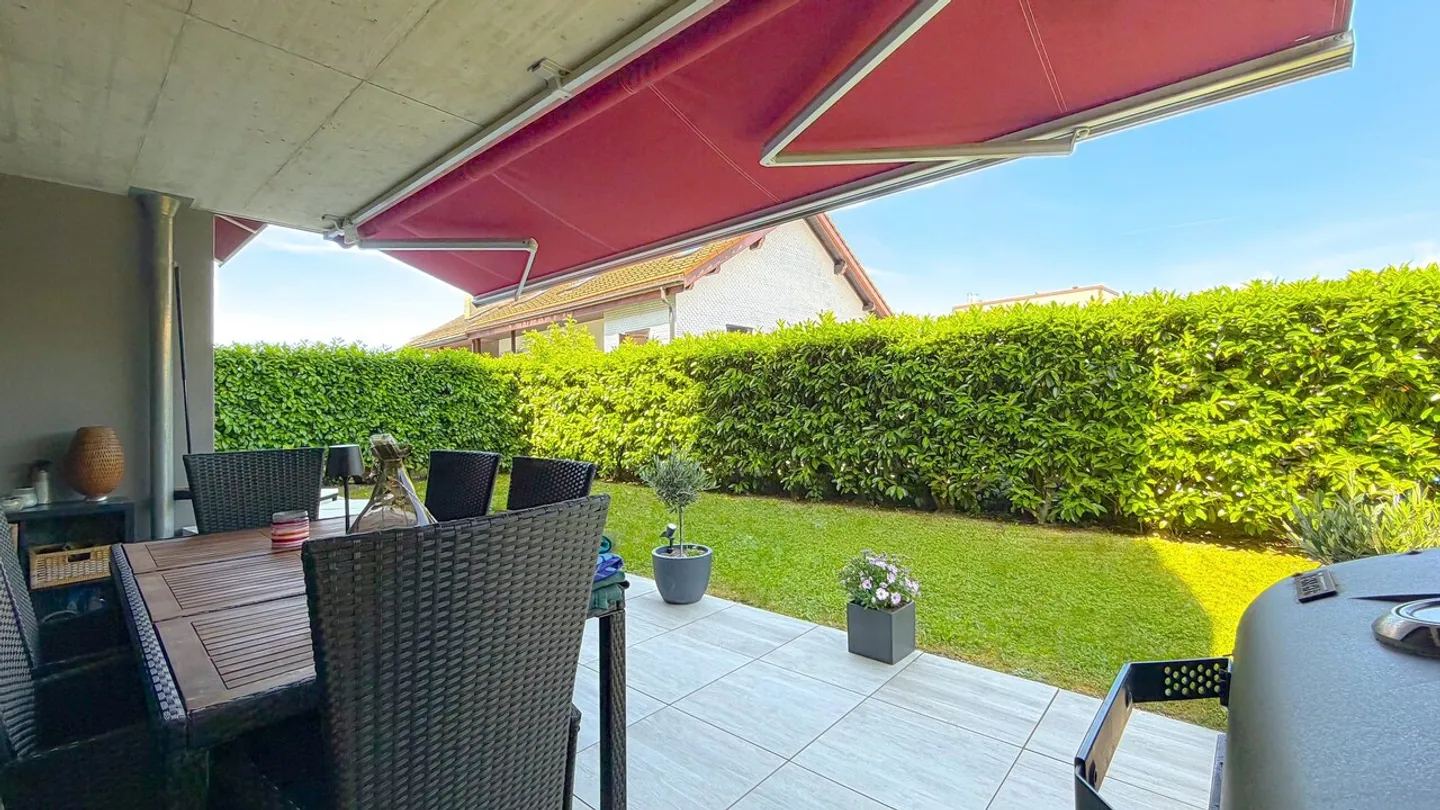 Family apartment 4.5 rooms with private garden and two terraces - Photo 11 of 16