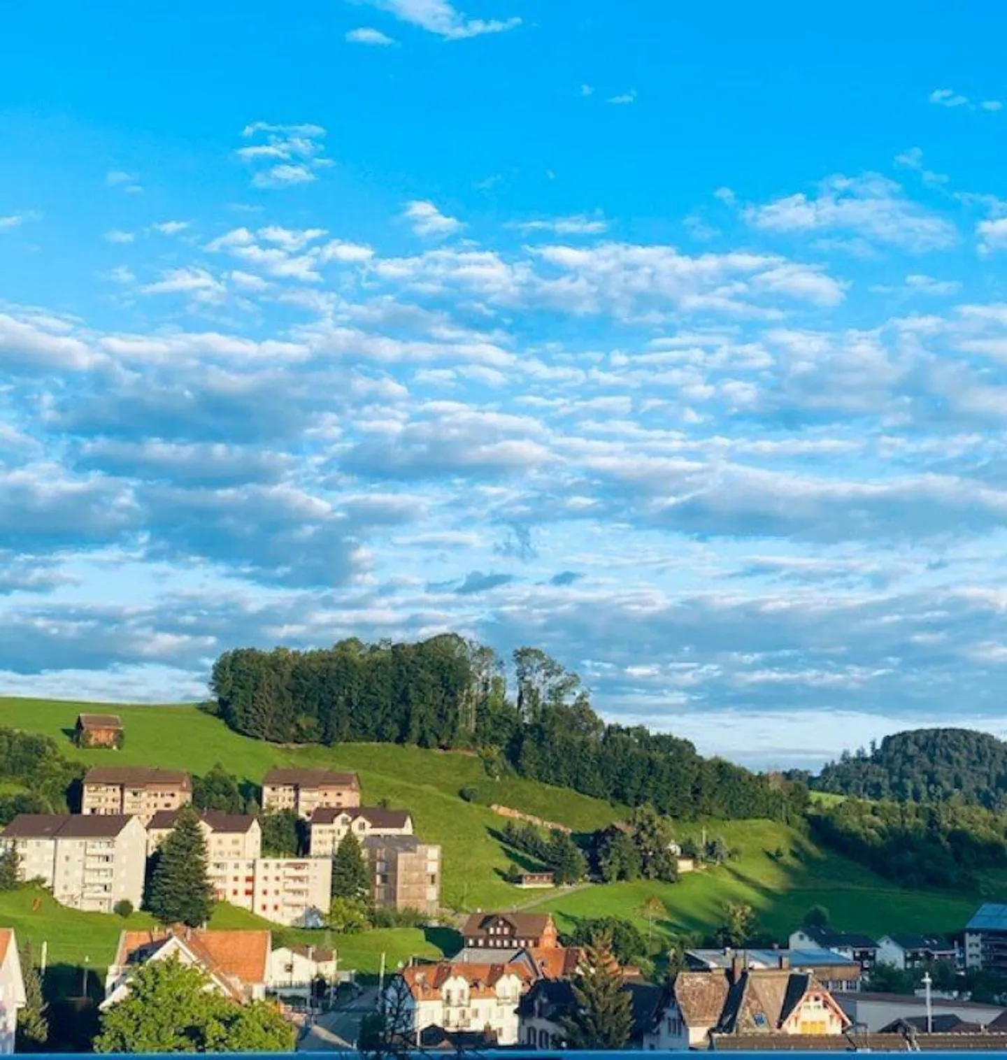 Geräumige Wohnung mit Aussicht - Foto 1 von 6