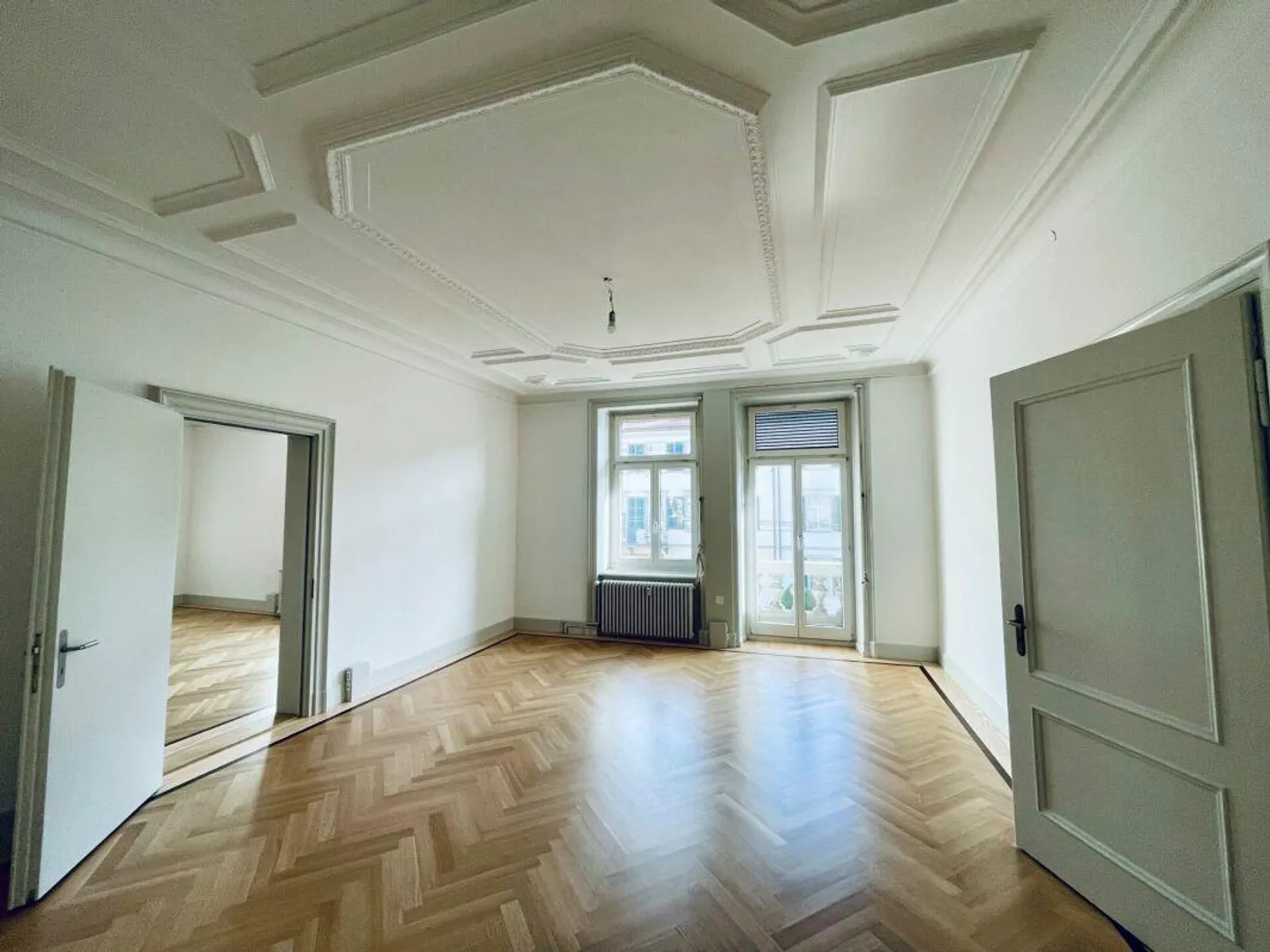 Chambres Art Nouveau directement à la gare - Photo 1 sur 8