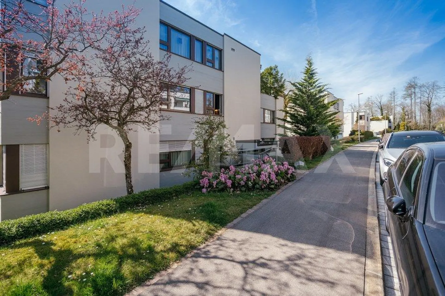 Helle 4½-Zimmer-Wohnung mit Aussicht - Foto 4 von 13