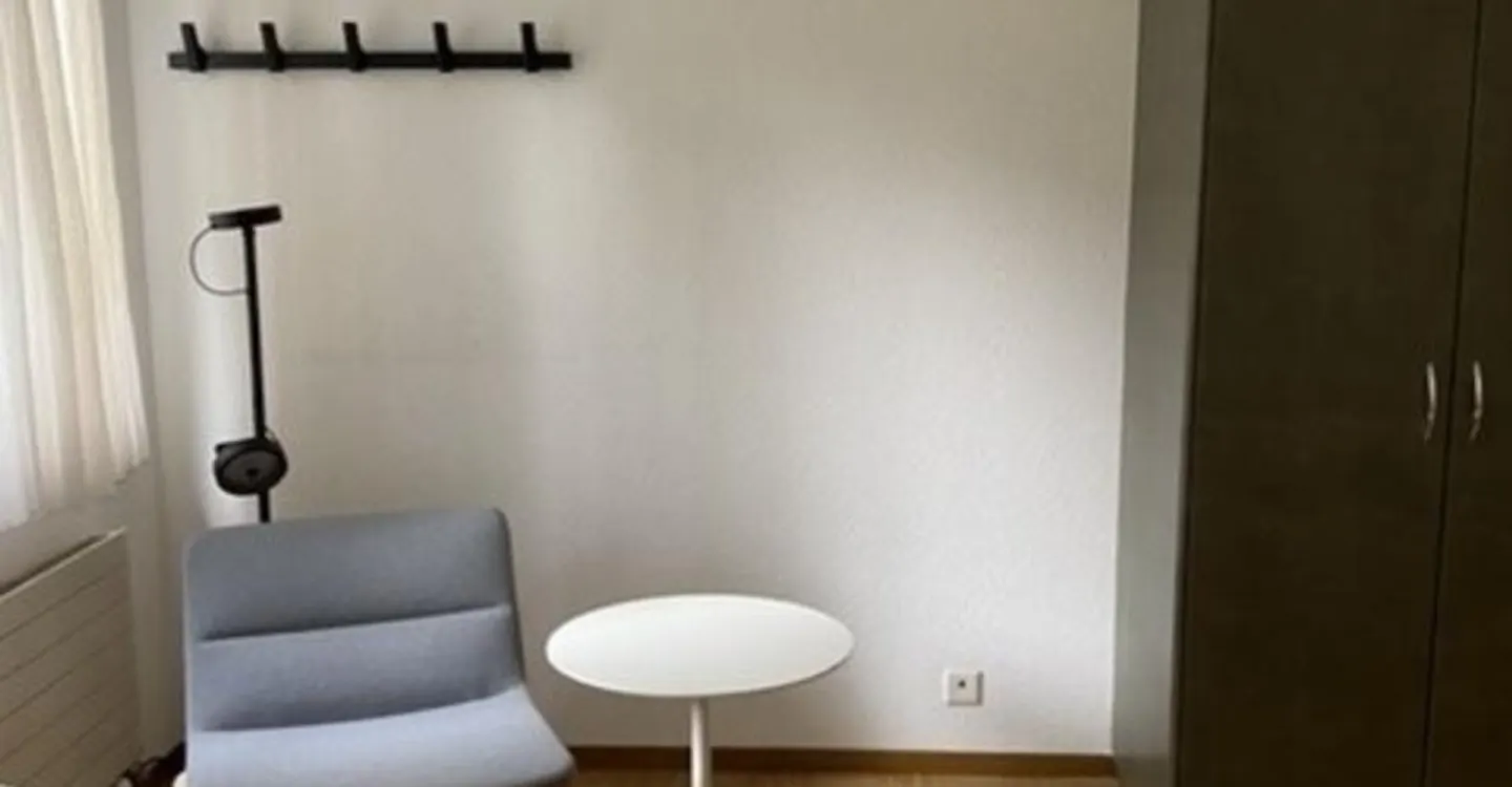 For rent without deposit - Very well located furnished studio - Photo 3 of 3