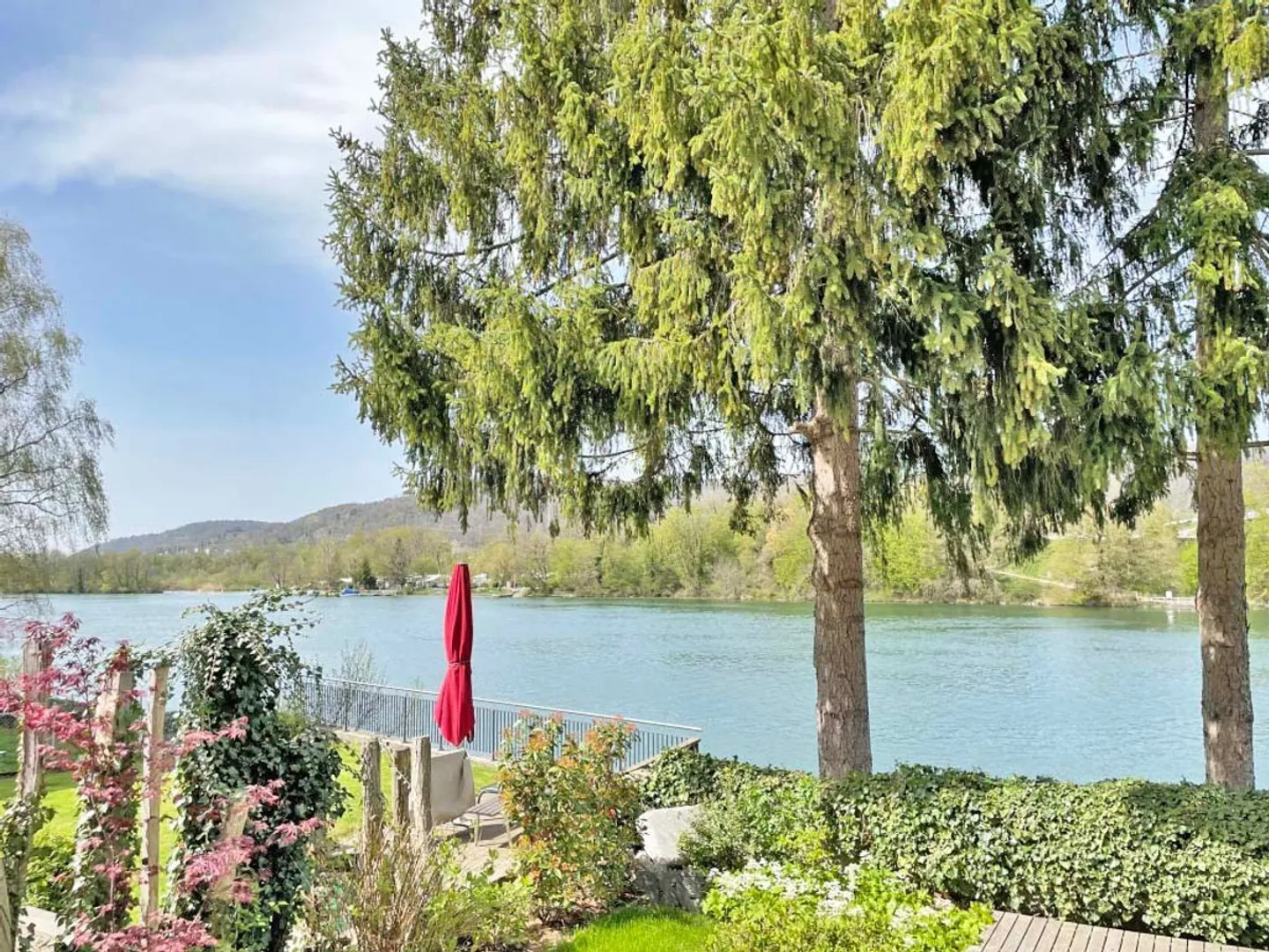 Charmantes Duplex am Rhein - Foto 1 von 13
