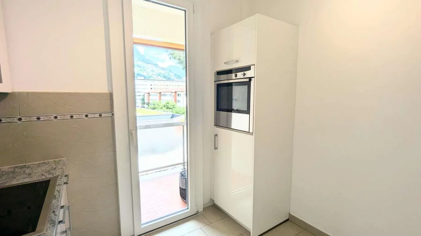 Molino Nuovo, 3.5 high floor, terrace and balcony - Photo 5 of 13