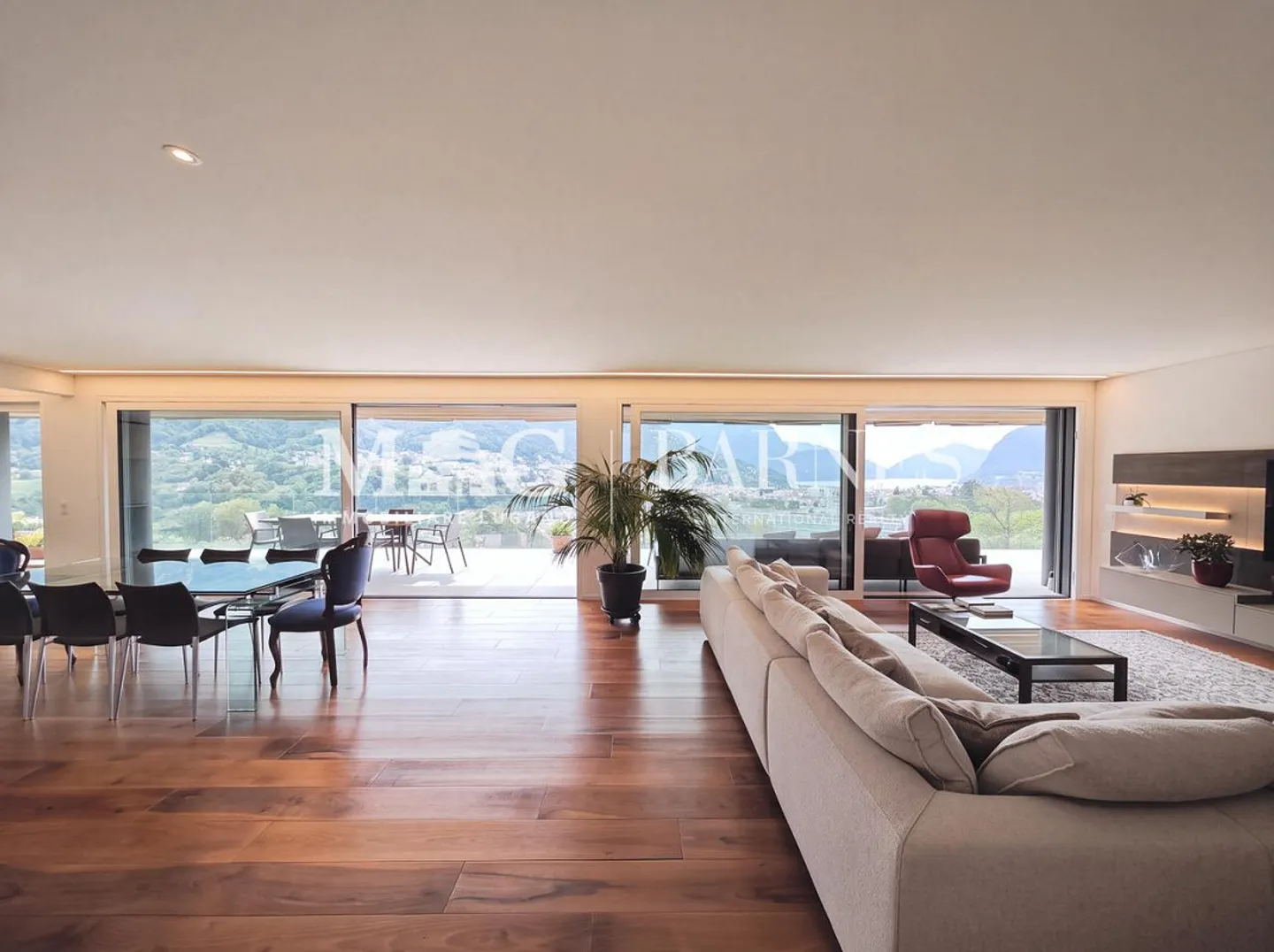 Lugano, Canobbio: Modern 4.5 Room Penthouse with Lake View and Large Terrace - Photo 1 of 18
