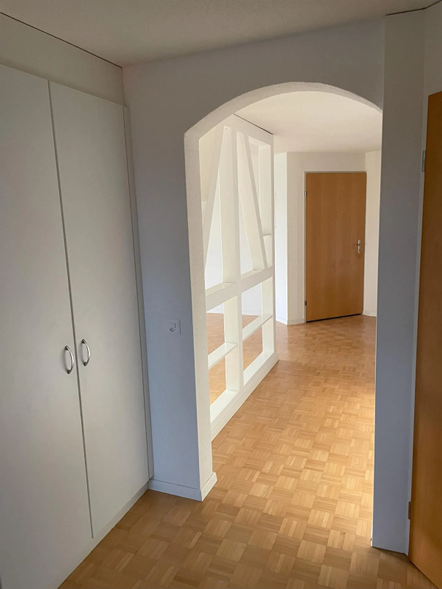 Bright 4.5 Room Apartment, 2nd Floor with Elevator - Photo 4 of 16