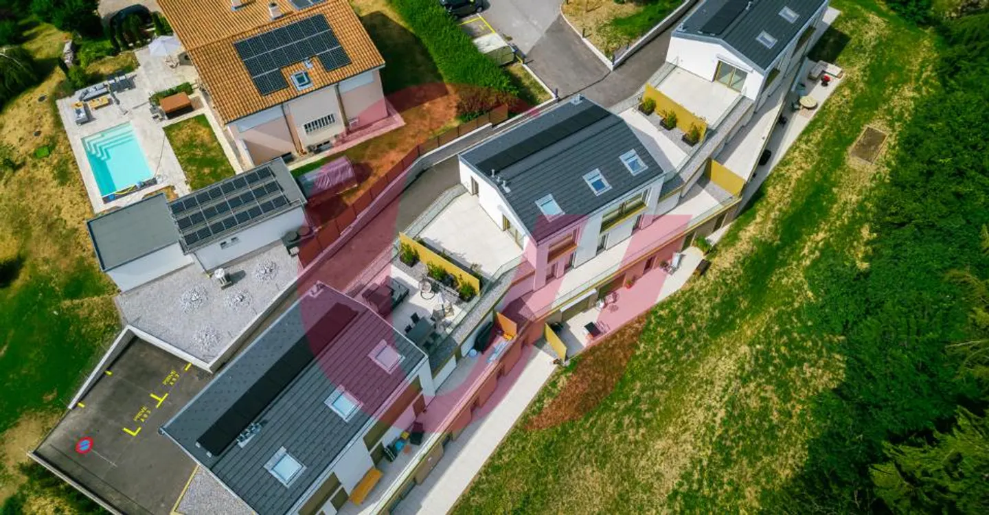 Außergewöhnliche Immobilien in Sorens! - Foto 2 von 9