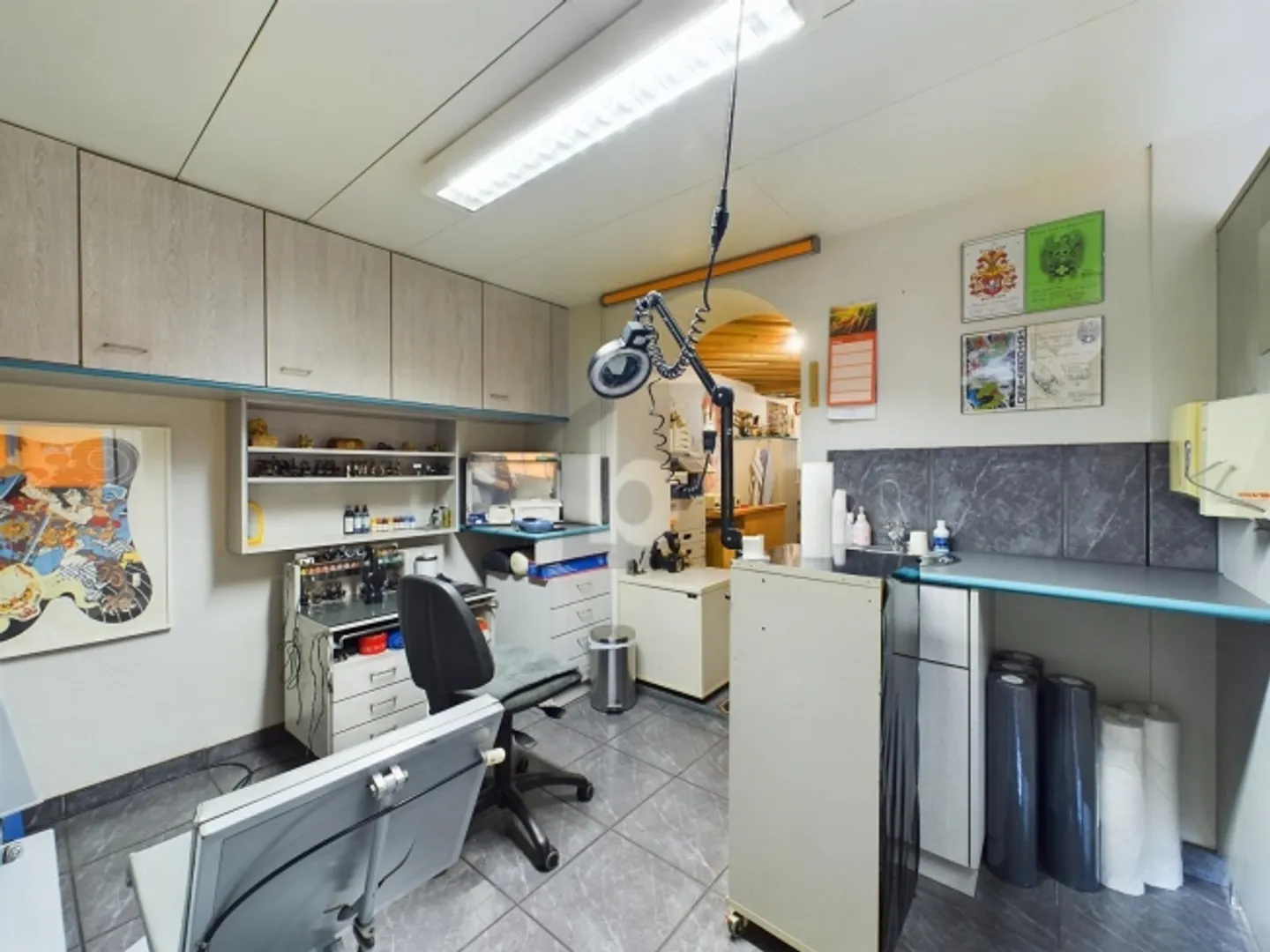 TOP RETURN IN A CENTRAL LOCATION - Photo 4 of 6