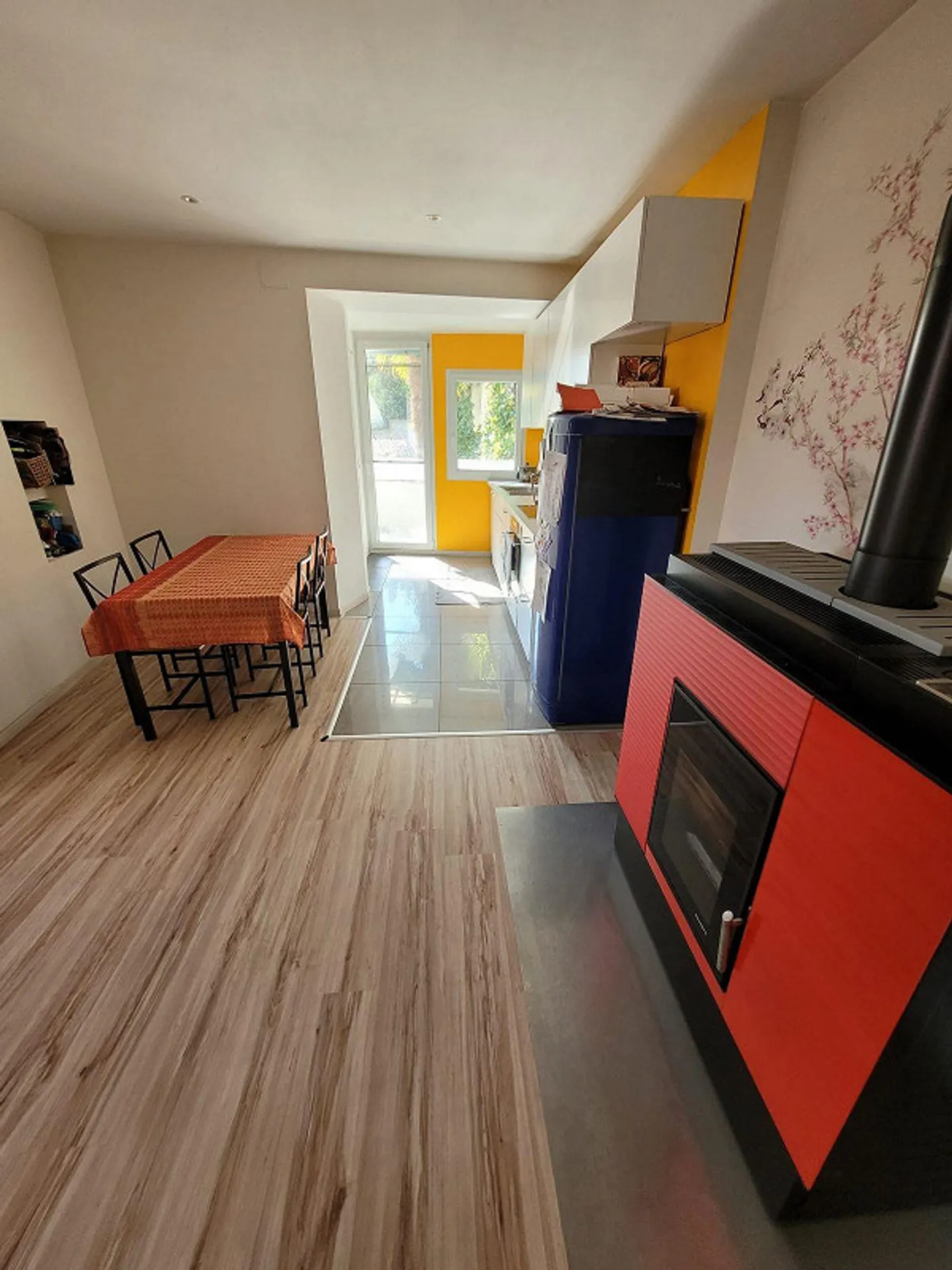 Ideales Kernhaus für Liebhaber von charmanten Immobilien - Foto 2 von 13