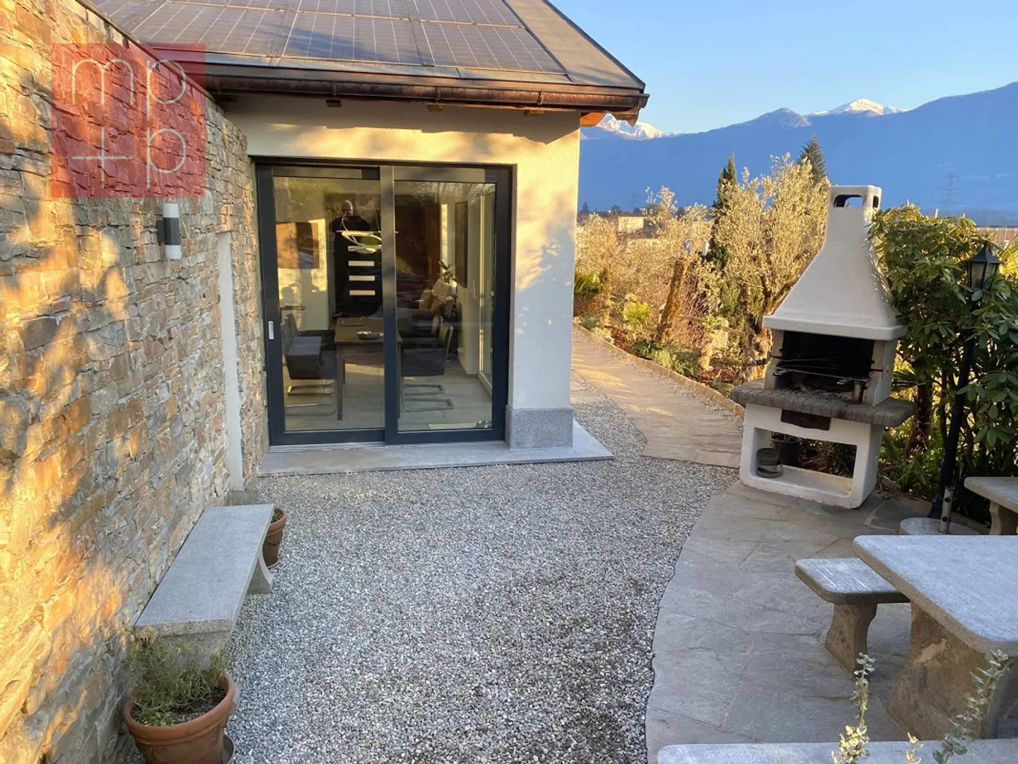 Casa indipendente - Cugnasco-Gerra - Foto 2 di 8