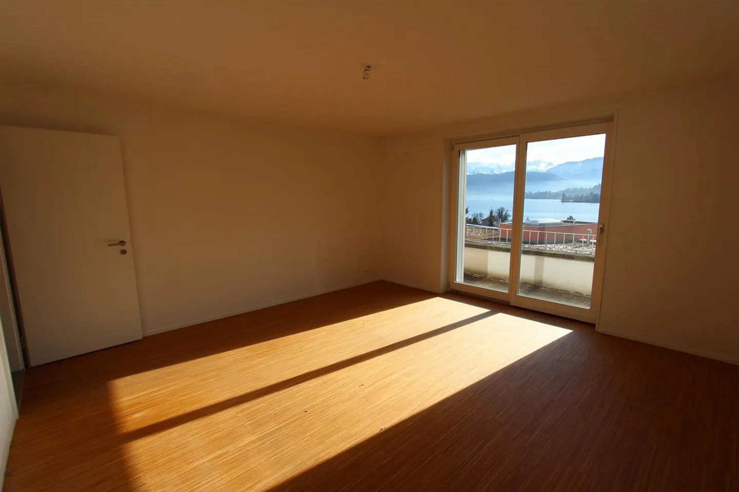 Beautiful location with a view on Tivolistrasse! - Photo 5 of 8