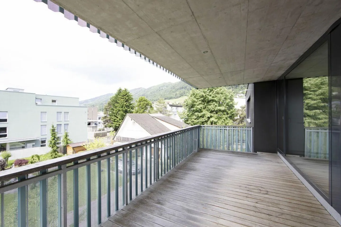 Central 3.5 Room Apartment with Bright Rooms - Photo 5 of 8