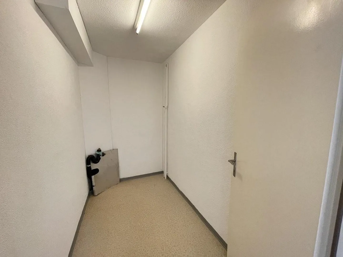Living in a quiet location in Adliswil - limited until 30.09.2027 - Photo 6 of 11