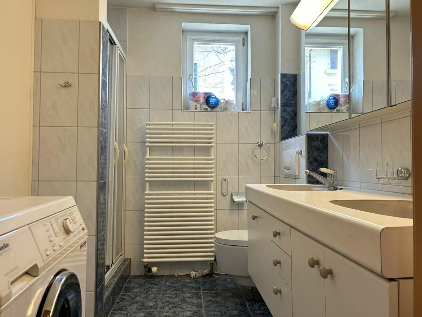 Charmantes Doppelhaus mit Scheune - Foto 7 von 21
