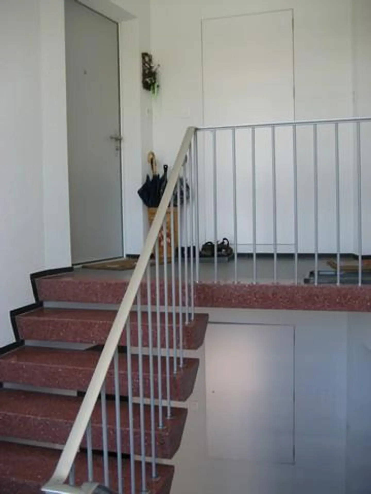 Sunny apartment with large balcony - Photo 3 of 11