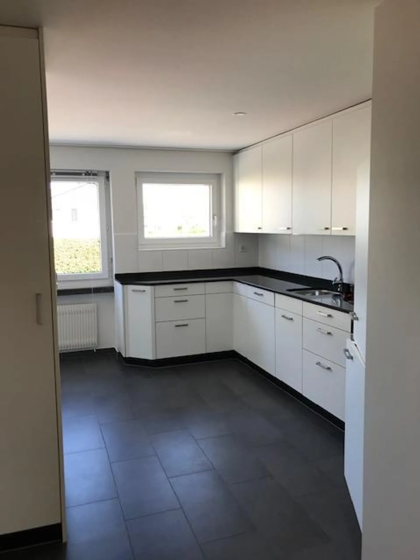 Sunny apartment with large balcony - Photo 5 of 11