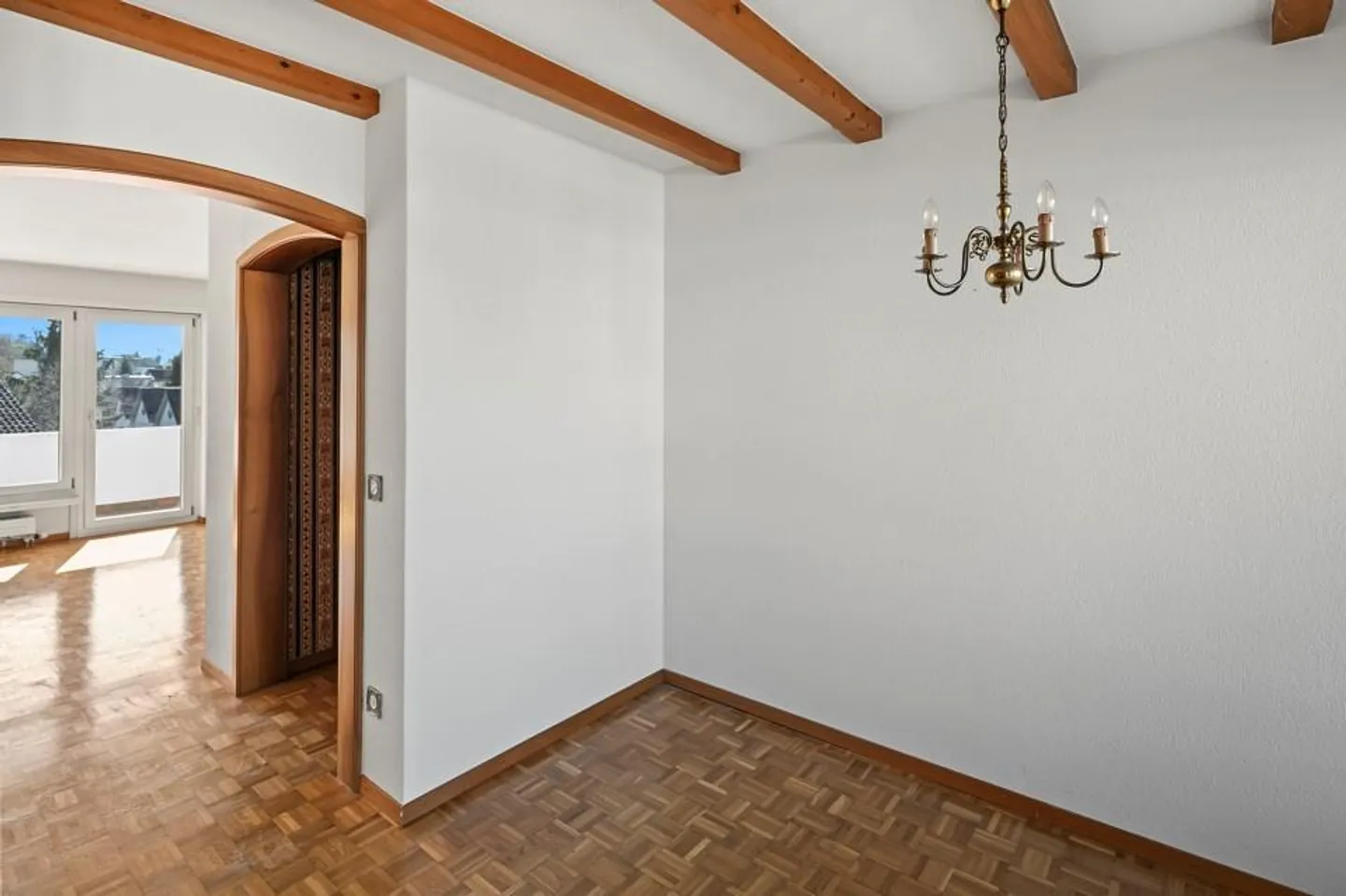 Charming 4½-Room Apartment in Rüti ZH with Great View - Photo 6 of 13