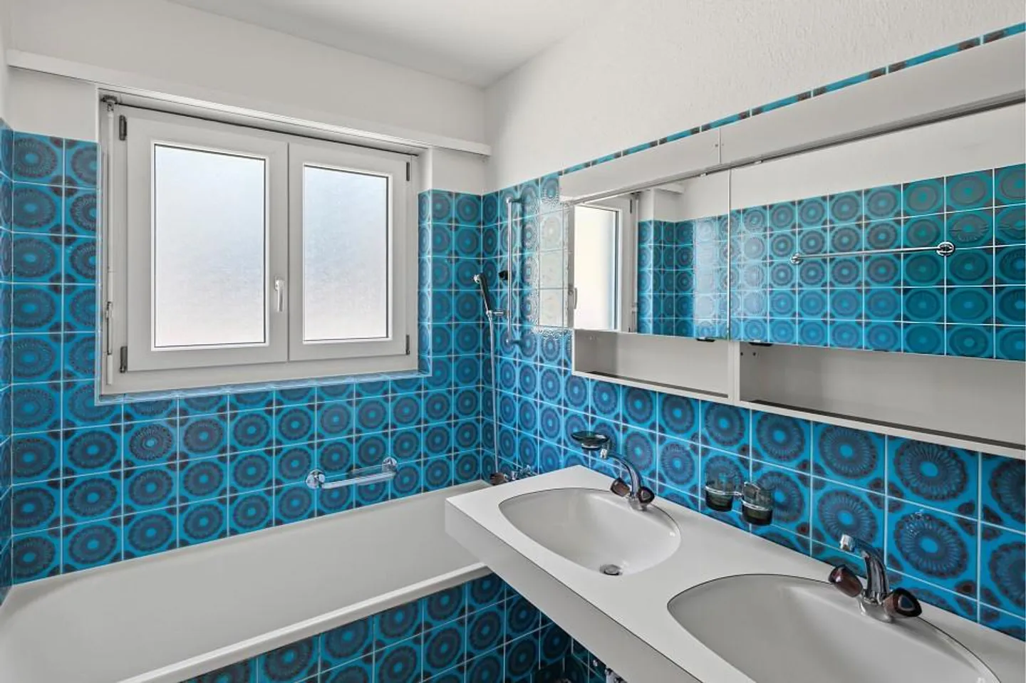 Charming 4½-Room Apartment in Rüti ZH with Great View - Photo 10 of 13